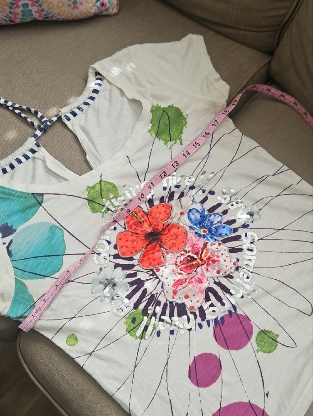 Desigual Floral Graphic Short Sleeve Tee T Shirt White Floral Patchwork - Picture 11 of 11